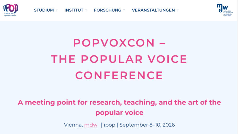 Ineke presenting at Popvoxcon, Vienna